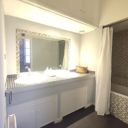 Apartment Le Chartrand- Centre-ville- Sejour Inoubliable! *